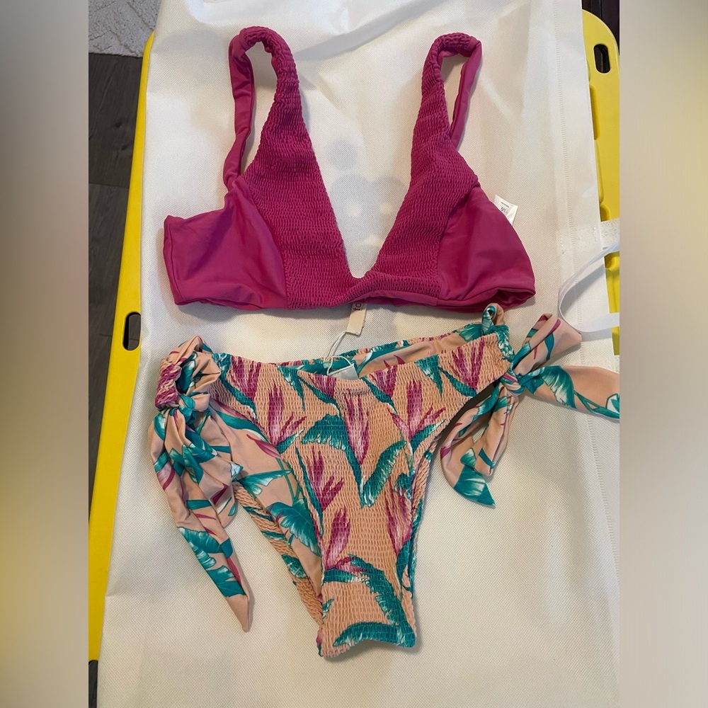 Tori Praver bikini set
